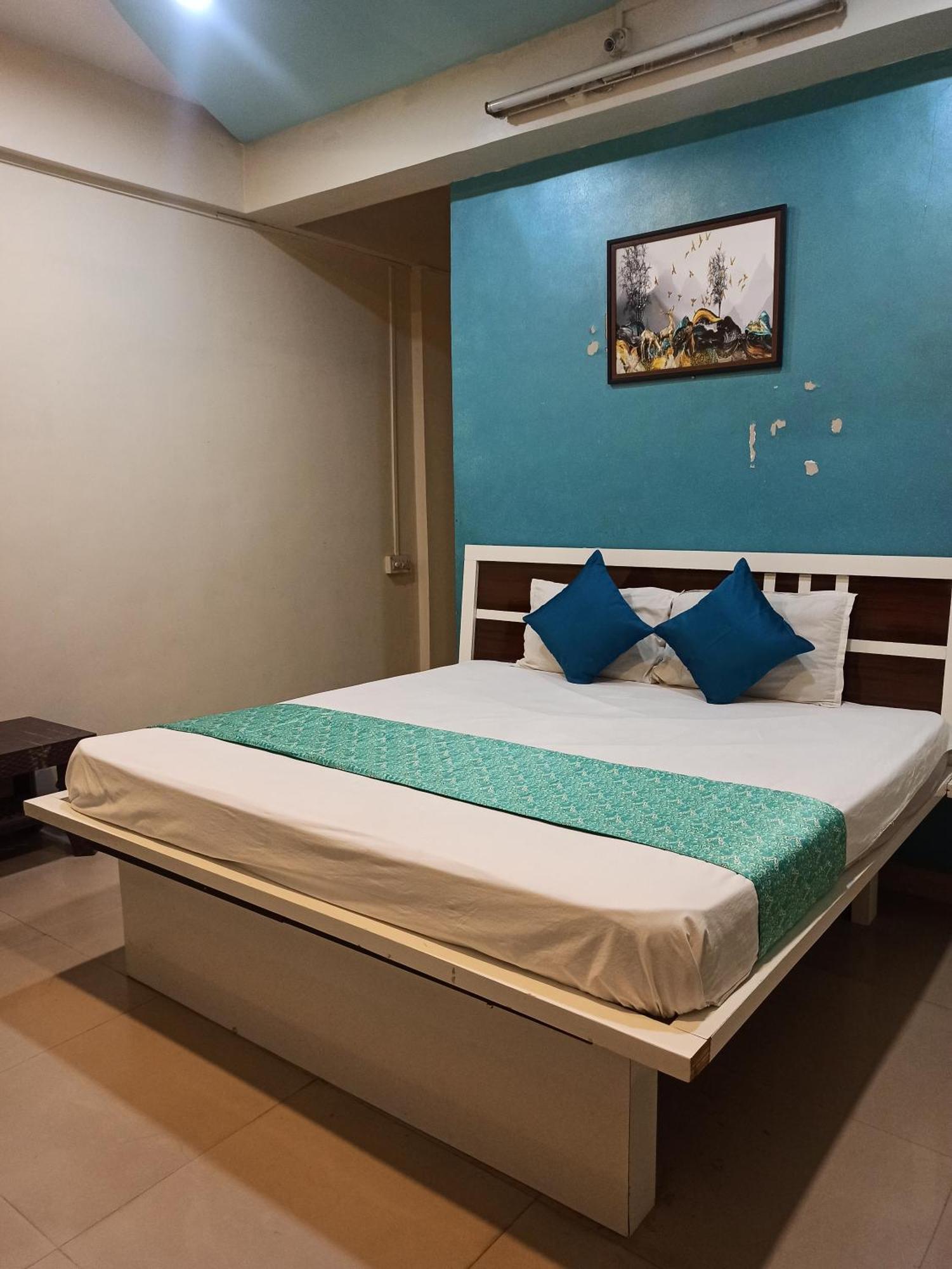 Malwade Motel Пуне Екстер'єр фото