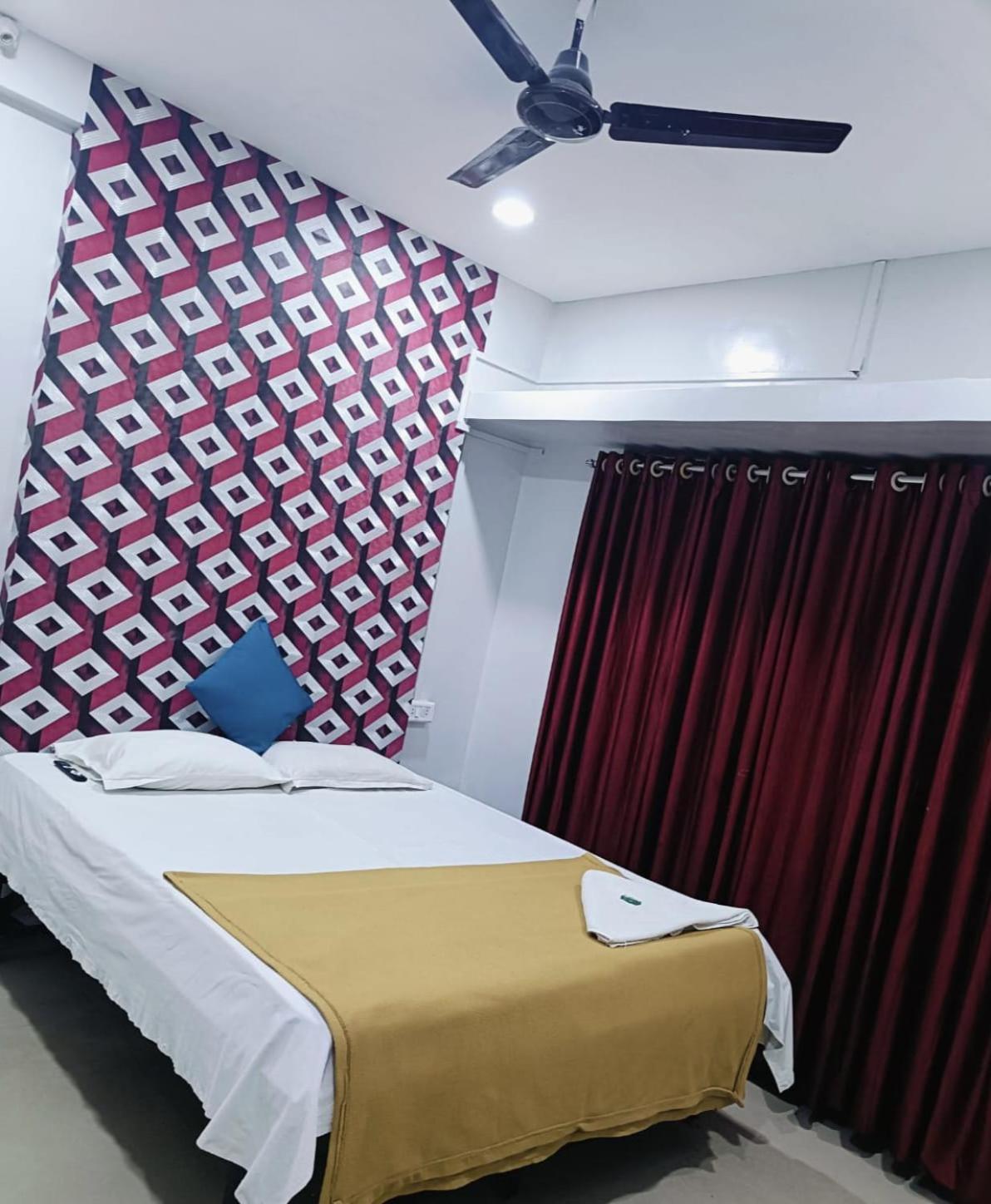 Malwade Motel Пуне Екстер'єр фото